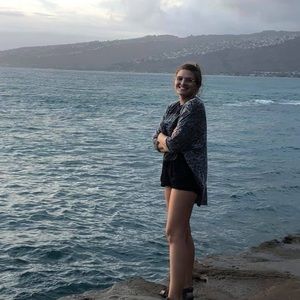 Meet your Posher, Angela